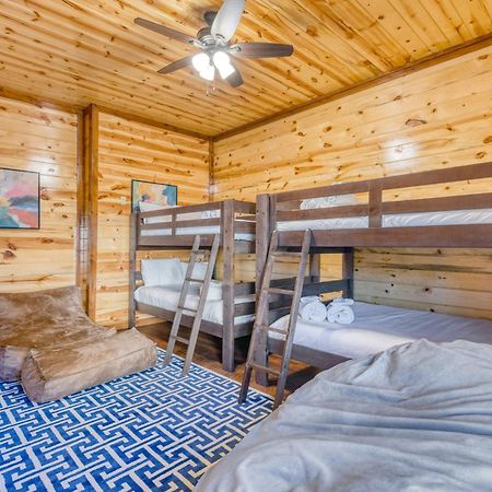 Smokey'S Paradise By Avantstay Sleeps 22 Pool Sevierville Ngoại thất bức ảnh